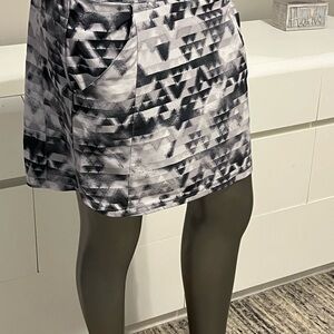 Columbia Black and Gray Patterned Skort
